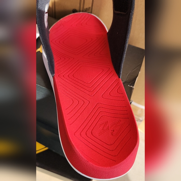 Air Jordan Hydro 7 "White", Size 12, Color Blk/Wht-Gym Red - Picture 8 of 9